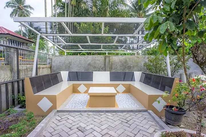 Петумбак: OYO Life 2739 Pondok Nadila