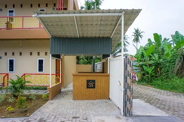 Петумбак: OYO Life 2739 Pondok Nadila
