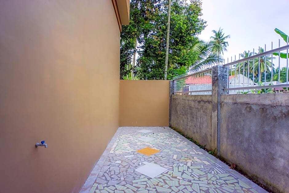 Петумбак: OYO Life 2739 Pondok Nadila