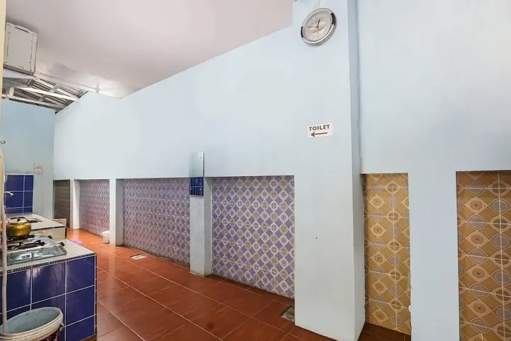 Демак: SPOT ON 90744  Alika Homestay