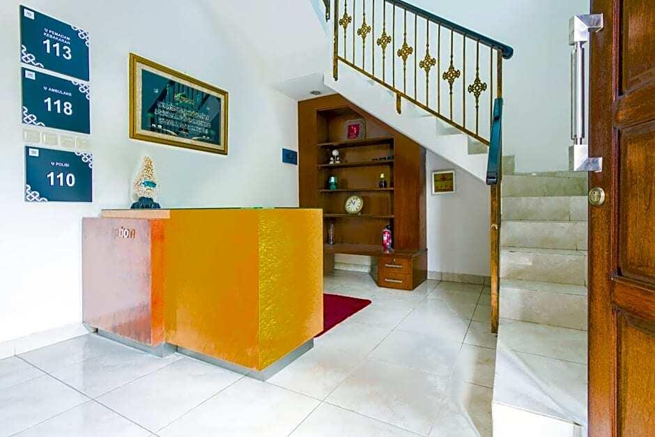 Депок: OYO Life 3451 Kost Shavero