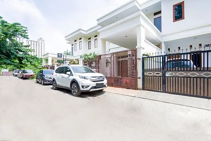 Депок: OYO Life 3451 Kost Shavero