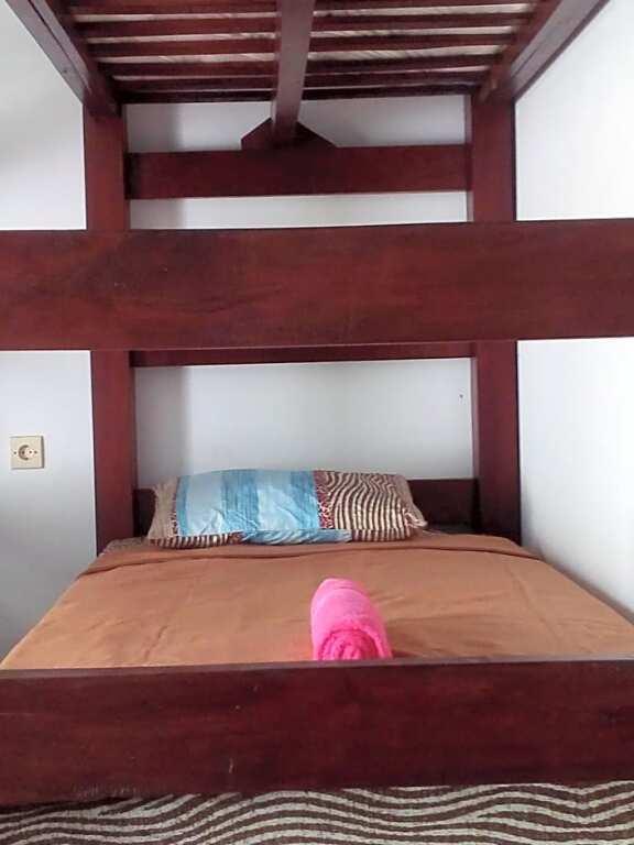 Jerowaru: Ariata Arya Hostel