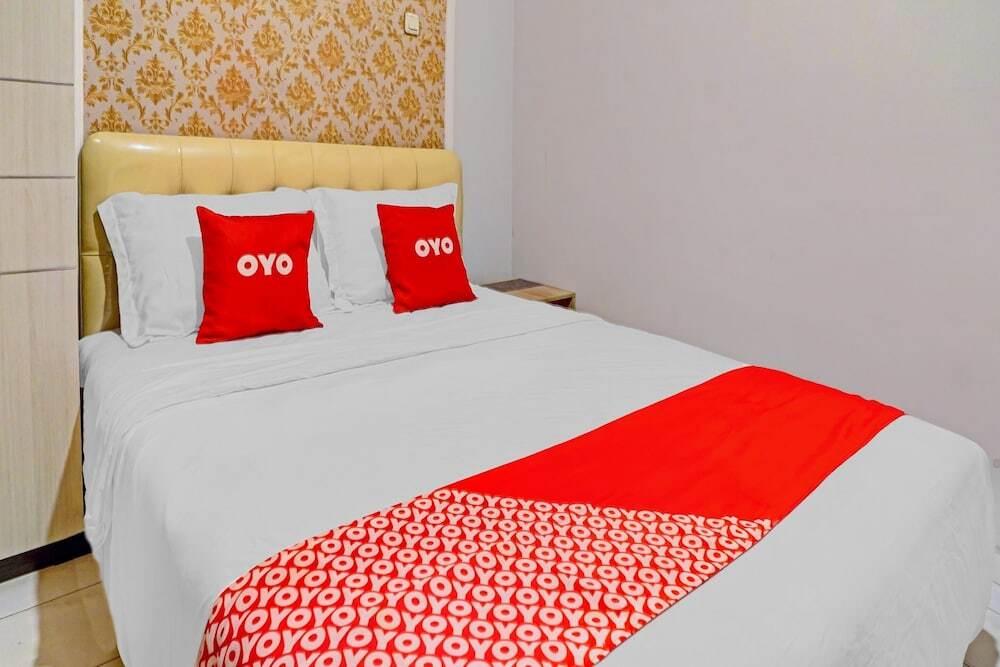 Маланг: OYO 90793 Btc Guest House Syariah