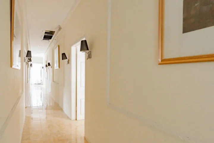 Чипанас: Urbanview Hotel Mon Bel Cibodas