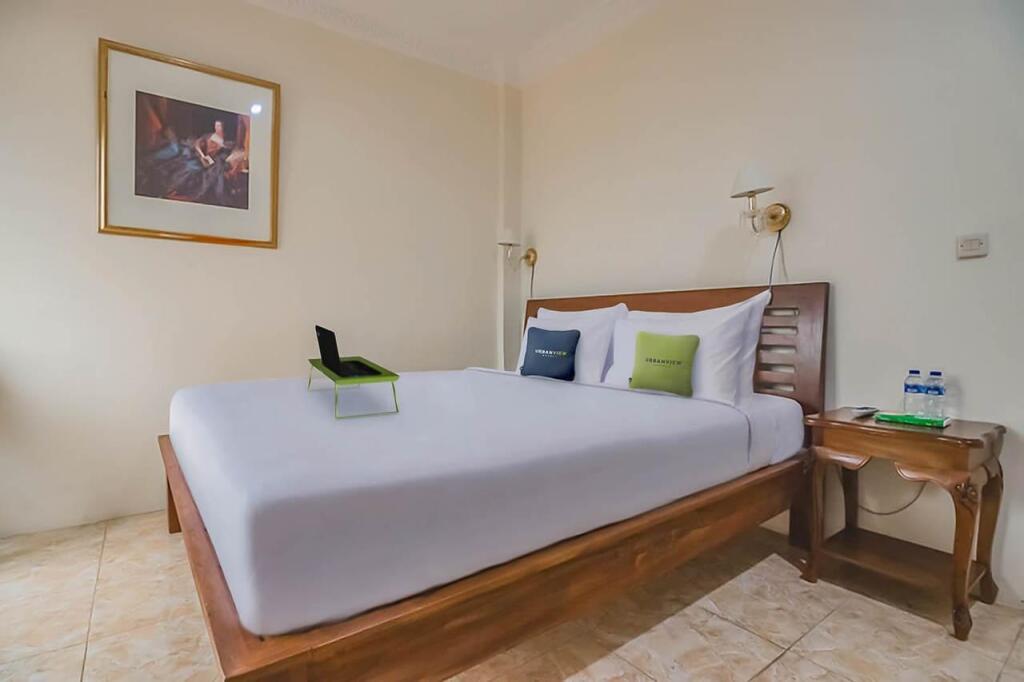 Чипанас: Urbanview Hotel Mon Bel Cibodas