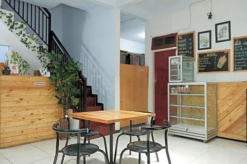 Маланг: OYO 1380 Velodrome Family House Syariah
