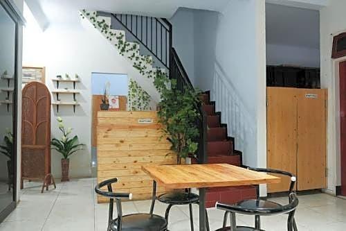 Маланг: OYO 1380 Velodrome Family House Syariah