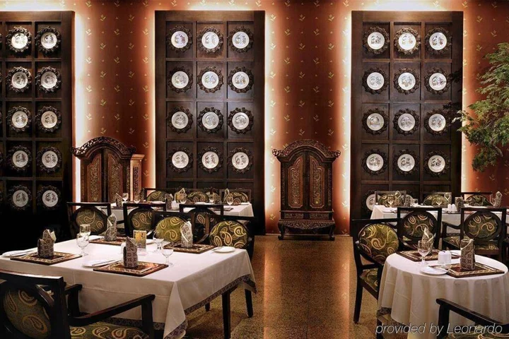 Суракарта: Best Western Premier Hotel