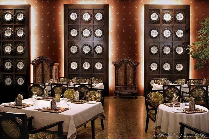 Суракарта: Best Western Premier Hotel