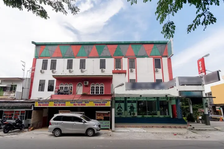 Медан: OYO 711 Salam Residence Syariah