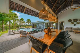 Тегаллаланг: KClub Ubud