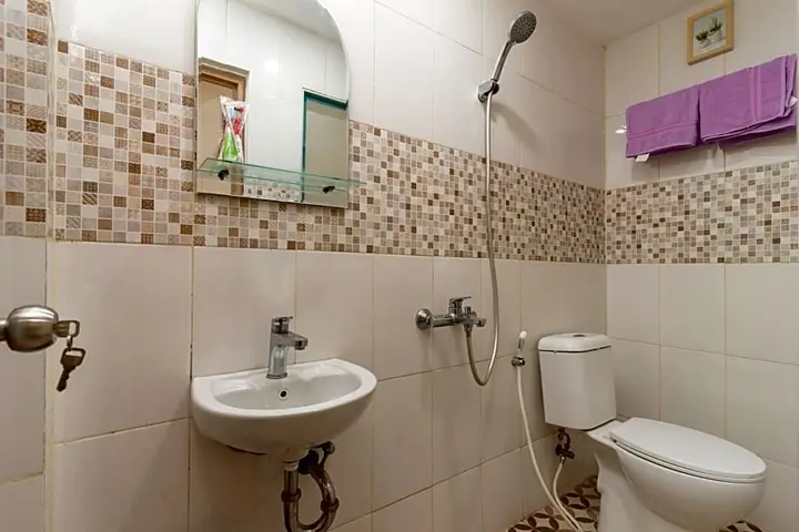 Джакарта: RedDoorz Plus Near RS Royal Taruma Grogol