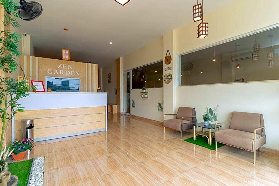 Джакарта: RedDoorz Plus Near RS Royal Taruma Grogol