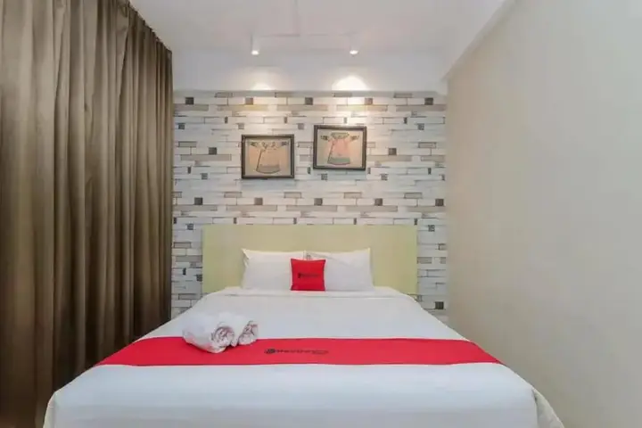 RedDoorz Plus at Riverside Malang — фото 5