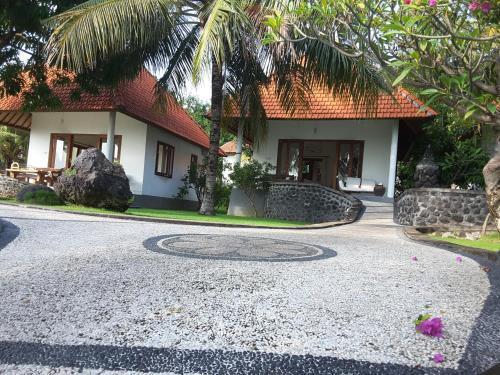 Пурвакерти: Batu Belah Bungalow