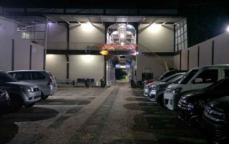 carousel image 0