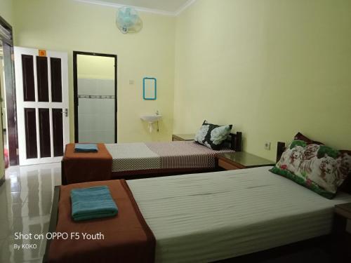 Баньюванги: Yellow Hostel