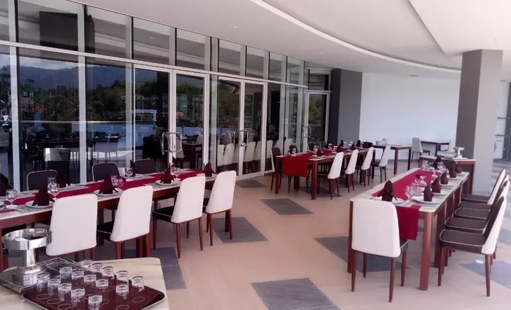 Озеро Тоба: Labersa Hotel & Convention Centre Toba