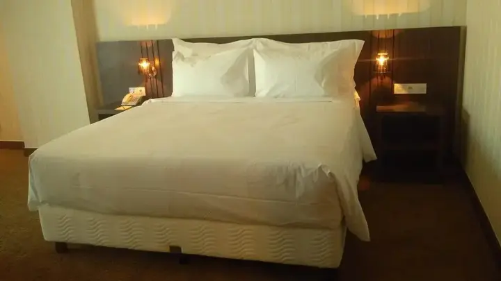 Озеро Тоба: Labersa Hotel & Convention Centre Toba