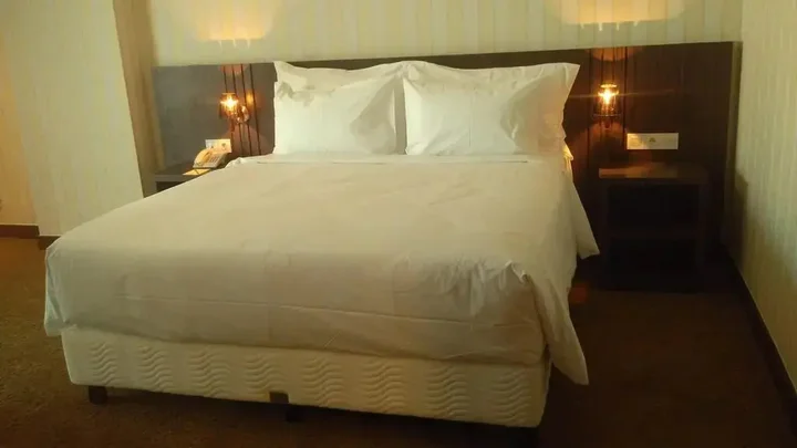 Озеро Тоба: Labersa Hotel & Convention Centre Toba