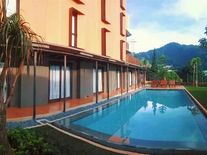 Чипанас: Grand Metro Hotel Puncak