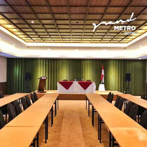 Чипанас: Grand Metro Hotel Puncak