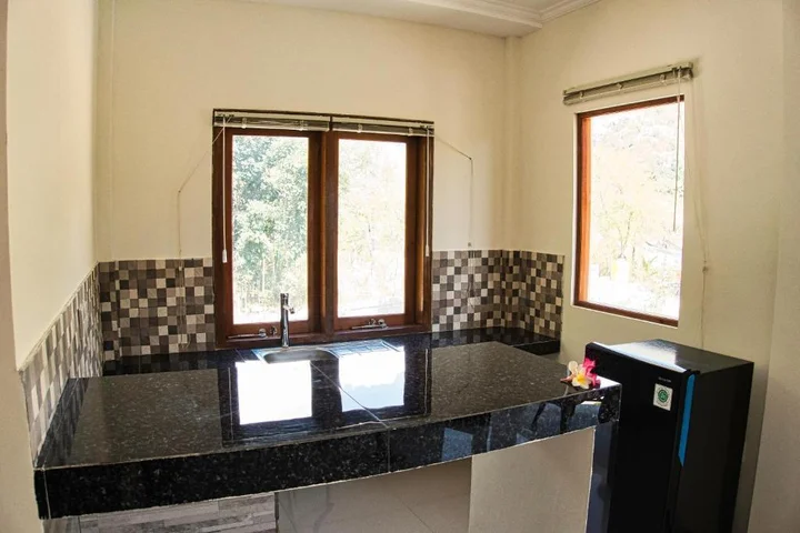 Бунутан: Anugerah Villas 2