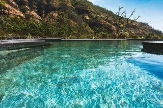 Бунутан: Anugerah Villas 2