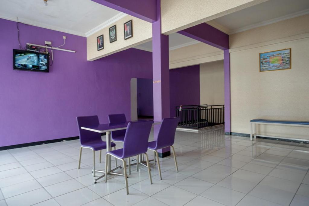 Кебумен: RedDoorz near RSUD Kebumen