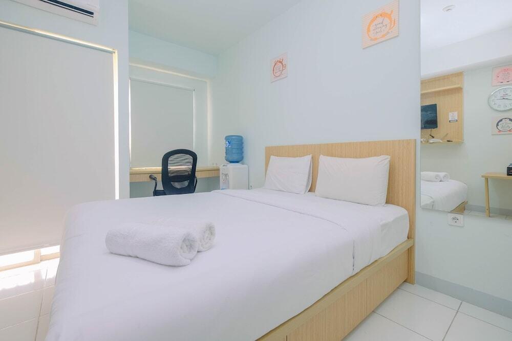 Тангеранг: Simple and Minimalist Studio Apartment at Ayodhya Residences