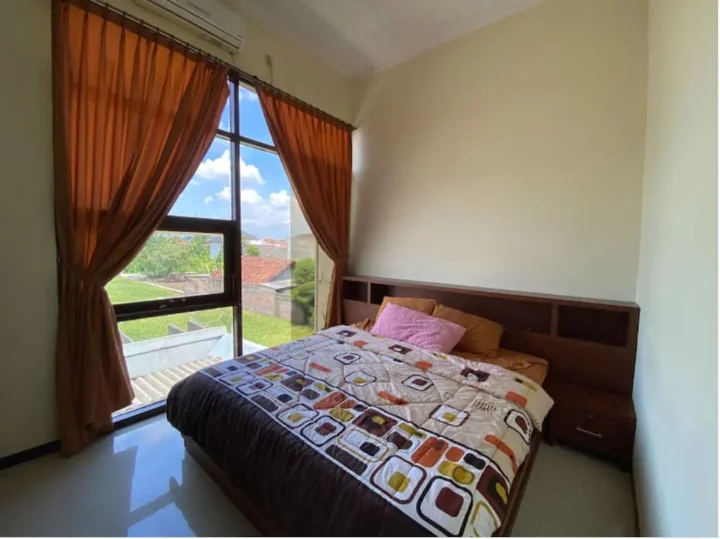 Батуретно: Manyar Sewu Homestay