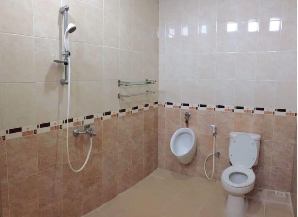Батуретно: Manyar Sewu Homestay
