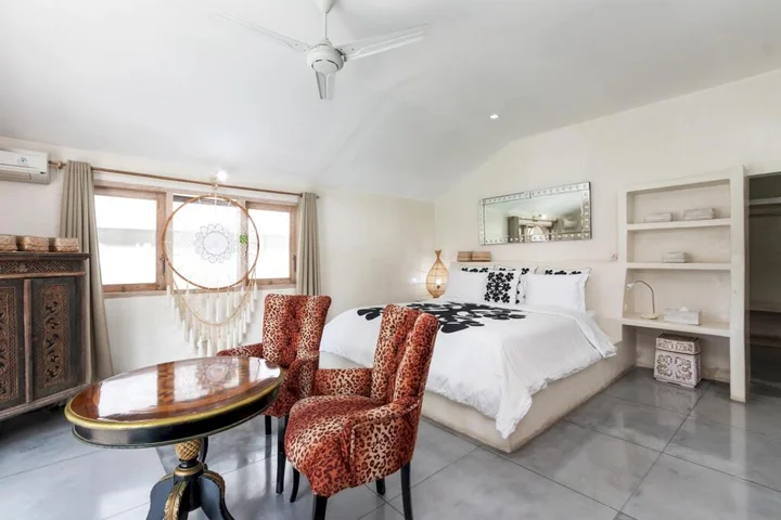 Кута: Villa Putih in Kuta with 4 bedrooms and 3 bathrooms