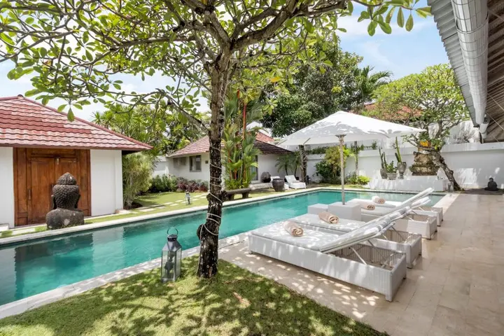Кута: Villa Putih in Kuta with 4 bedrooms and 3 bathrooms