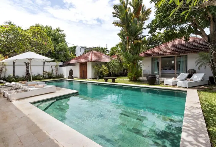 Кута: Villa Putih in Kuta with 4 bedrooms and 3 bathrooms