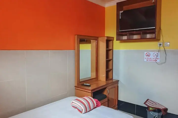Маланг: Homestay Gayatri Sawojajar near Univ. Negeri Malang Kampus 2 RedPartner
