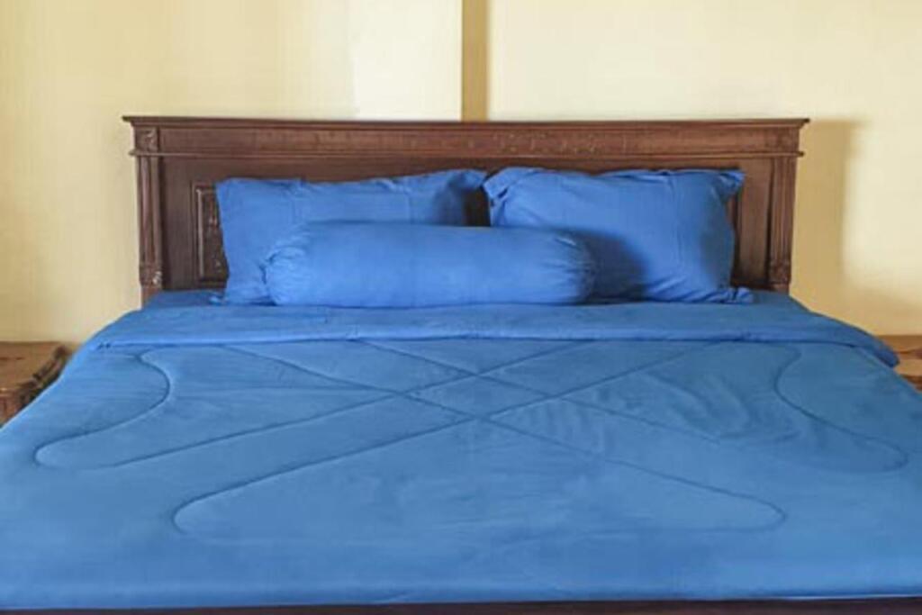 Larantuka: Larantuka Beach Homestay RedPartner