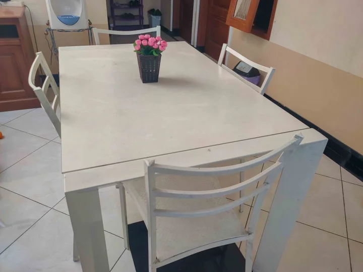 Суракарта: D'Yolland Guesthouse