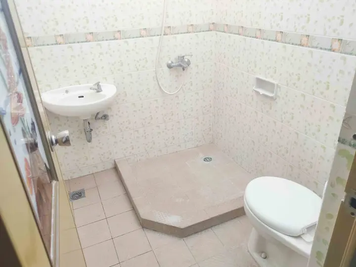 Суракарта: D'Yolland Guesthouse