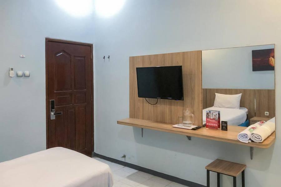 RedDoorz Syariah near Taman Rekreasi Sengkaling 2 — фото 4