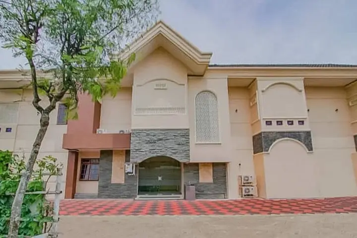 RedDoorz Syariah near Taman Rekreasi Sengkaling 2 — фото 1