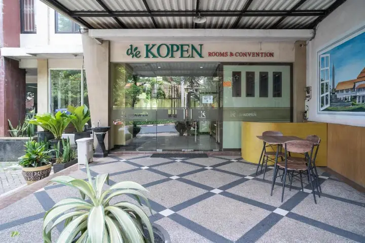 Urbanview Hotel de Kopen Malang by RedDoorz — фото 1