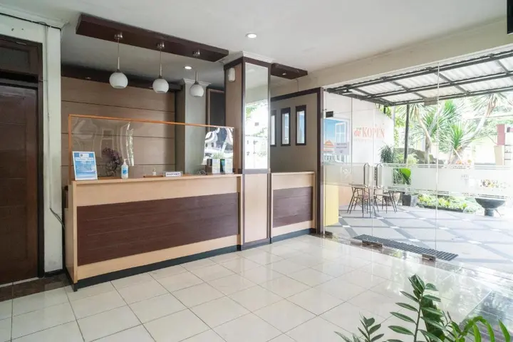 Маланг: Urbanview Hotel de Kopen Malang by RedDoorz