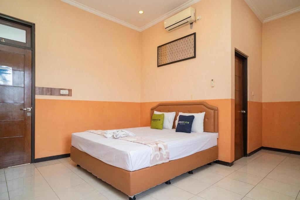 Urbanview Hotel de Kopen Malang by RedDoorz — фото 3