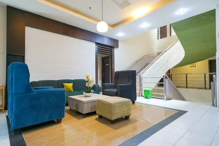 Urbanview Hotel Bumi Malaya — фото 2