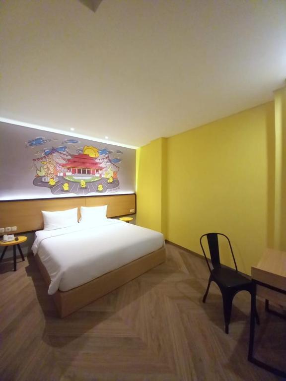 Семаранг: Nite And Day Semarang