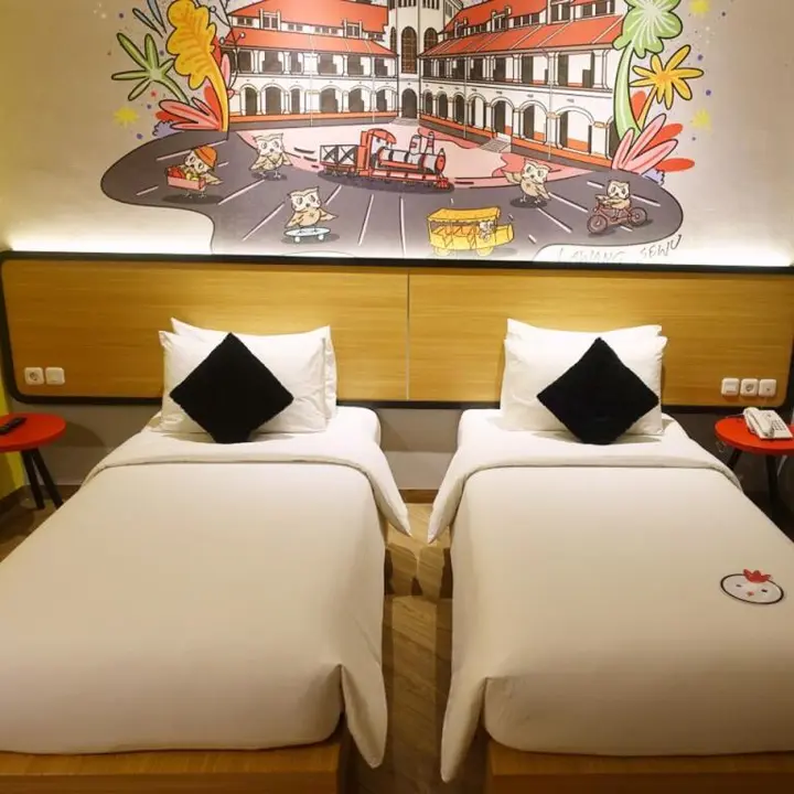 Семаранг: Nite And Day Semarang