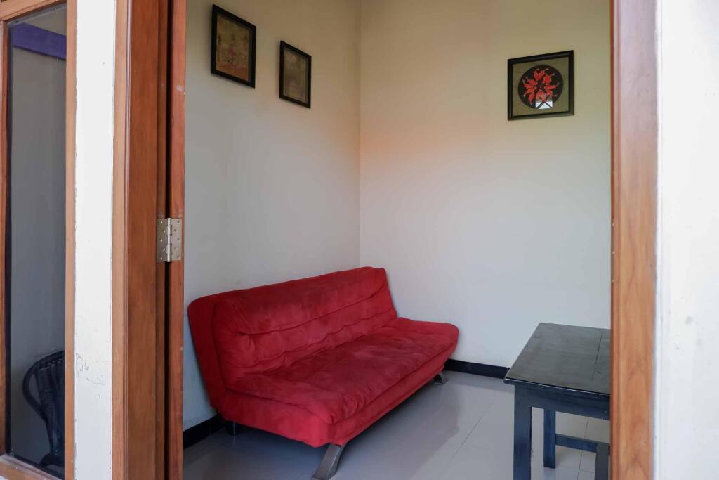 RedDoorz near RSUD Nganjuk — фото 3