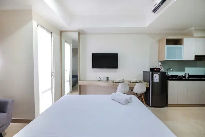 Джакарта: Minimalist Studio Menteng Park Apartment